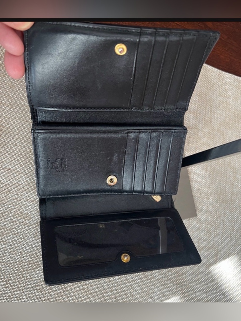 Low Start MCM Black Leather Logo Plate Continental Wallet with Gold Hardware GUC - Picture 5 of 15